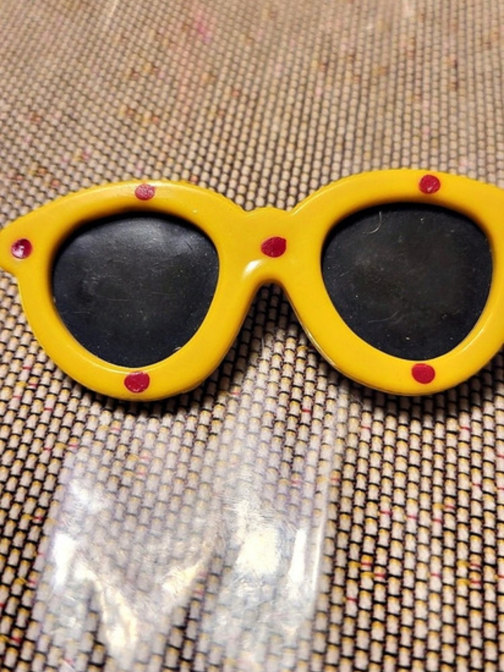 Yellow & Black Glasses Pin
